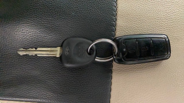 Second-hand 2015 Hyundai i10 Magna 1.1L for sale in Lucknow-21