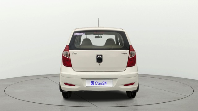 Second-hand 2015 Hyundai i10 Magna 1.1L for sale in Lucknow-3