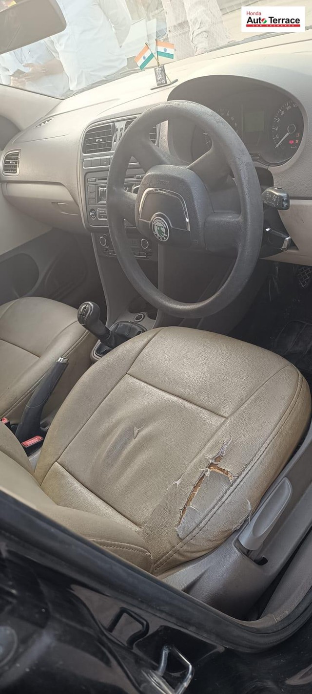 Second-hand 2012 Skoda Rapid 1.6 MPI AT Elegance for sale in Bhubaneswar-3