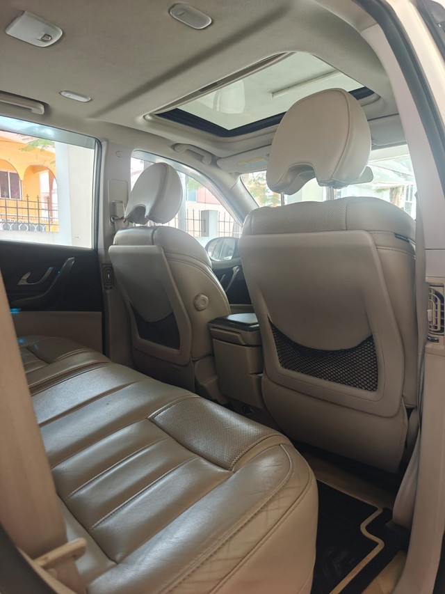 Second-hand 2017 Mahindra XUV500 R W10 FWD for sale in Coimbatore-9