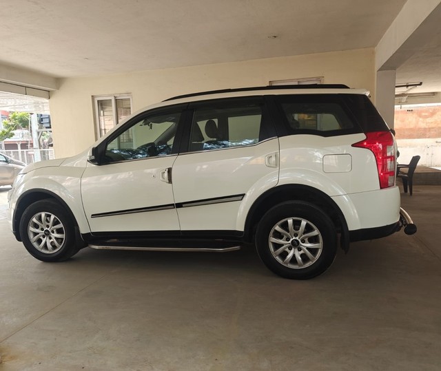 Second-hand 2017 Mahindra XUV500 R W10 FWD for sale in Coimbatore-2