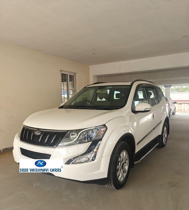 Second-hand 2017 Mahindra XUV500 R W10 FWD for sale in Coimbatore-3