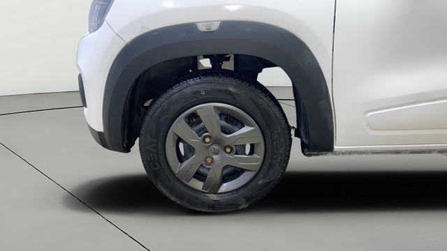 Second-hand 2019 Renault KWID 1.0 RXT Optional AT 2016-2019 for sale in Surat-29