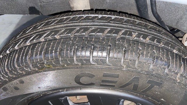 Second-hand 2019 Renault KWID 1.0 RXT Optional AT 2016-2019 for sale in Surat-9