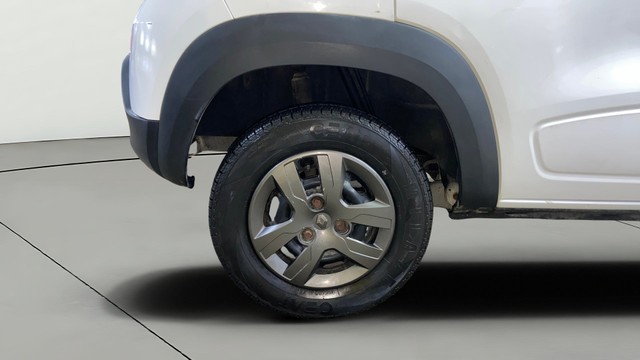 Second-hand 2019 Renault KWID 1.0 RXT Optional AT 2016-2019 for sale in Surat-27