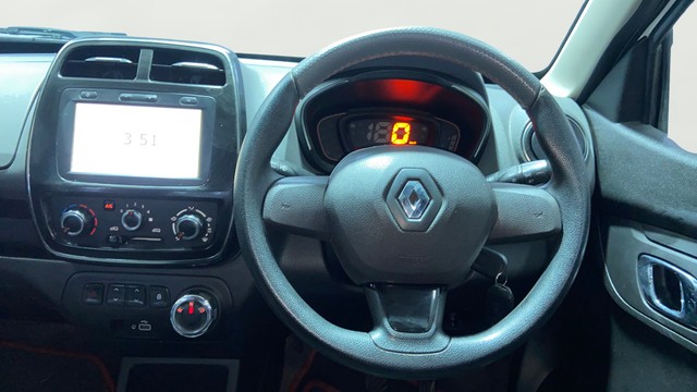 Second-hand 2019 Renault KWID 1.0 RXT Optional AT 2016-2019 for sale in Surat-3