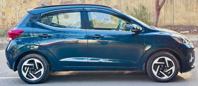 Second-hand 2025 Hyundai Grand i10 Nios Sportz Duo CNG for sale in New Delhi-1