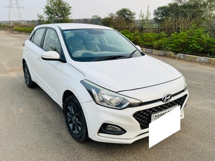 Second-hand 2018 Hyundai i20 1.4 Asta for sale in Hyderabad