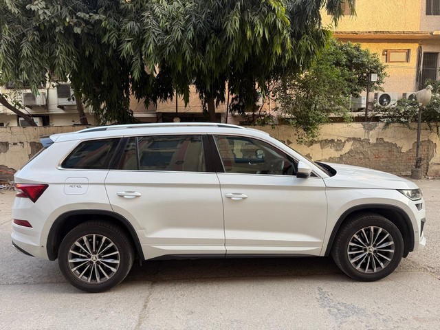 Second-hand 2022 Skoda Kodiaq L & K BSVI for sale in New Delhi-1