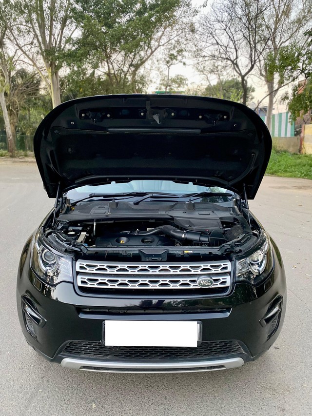 Second-hand 2016 Land Rover Discovery Sport TD4 HSE 7S for sale in New Delhi-17