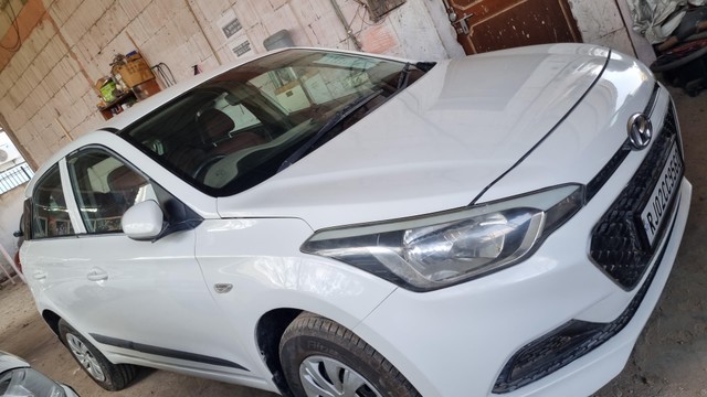Hyundai i20 Magna 1.2 Second-hand 2016 Hyundai i20 Magna 1.2 for sale in Jaipur-4