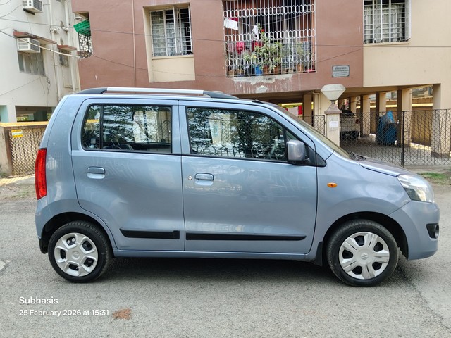 Maruti Suzuki Wagon R AMT VXI Second-hand 2017 Maruti Suzuki Wagon R AMT VXI for sale in Kolkata-1