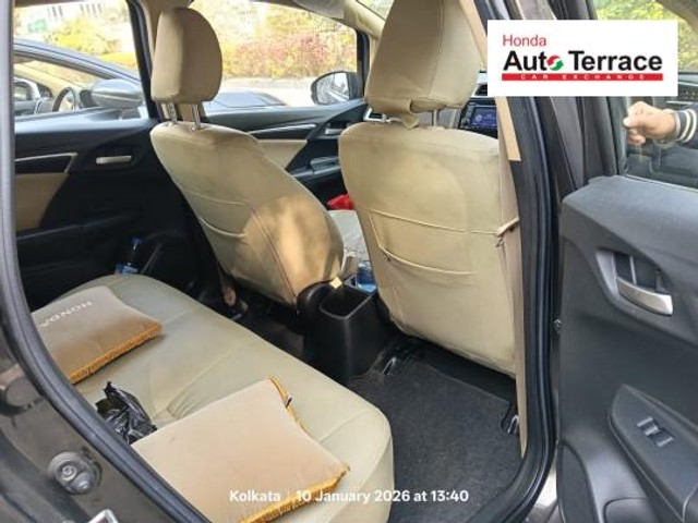 Second-hand 2015 Honda Jazz 1.2 V i VTEC for sale in Kolkata-5