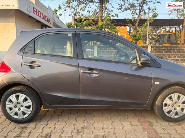 Honda Brio S MT Second-hand 2017 Honda Brio S MT for sale in Hubli-2