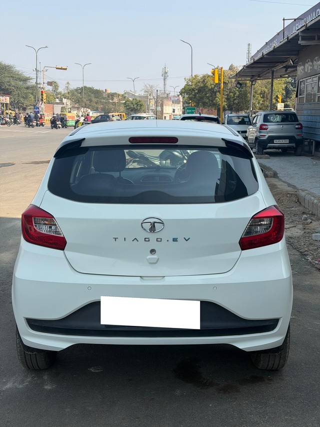 Second-hand 2023 Tata Tiago EV XT LR for sale in Jaipur-1