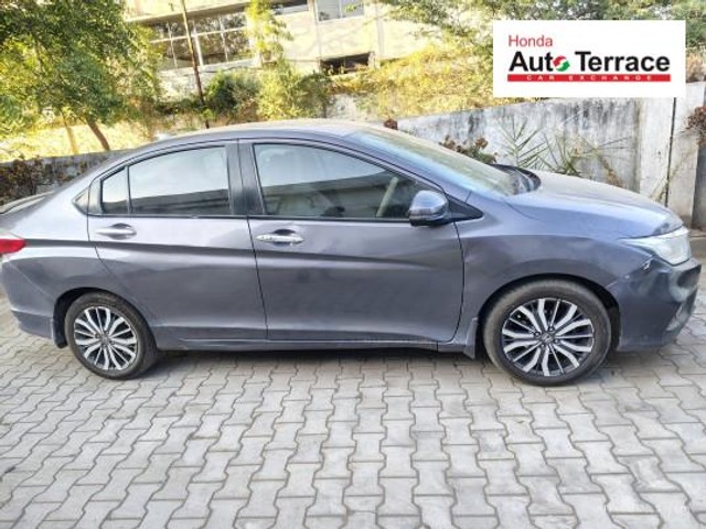 Second-hand 2017 Honda City ZX MT for sale in Pune-8