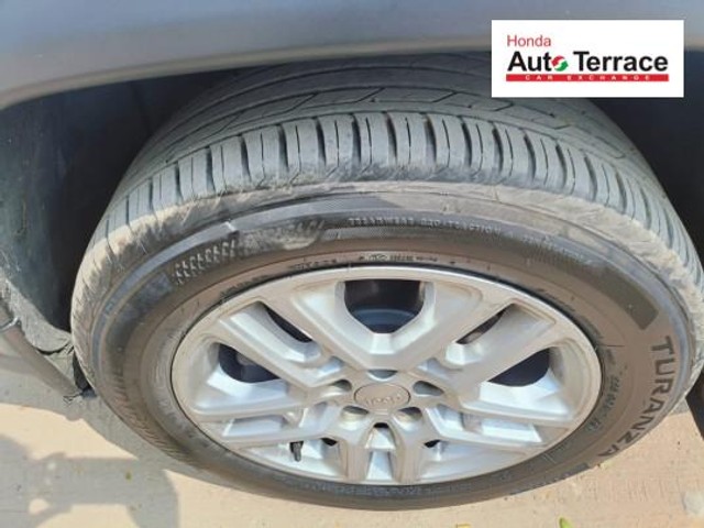 Jeep Compass 2.0 Limited Option 4X4 Second-hand 2017 Jeep Compass 2.0 Limited Option 4X4 for sale in Tiruchirappalli-17