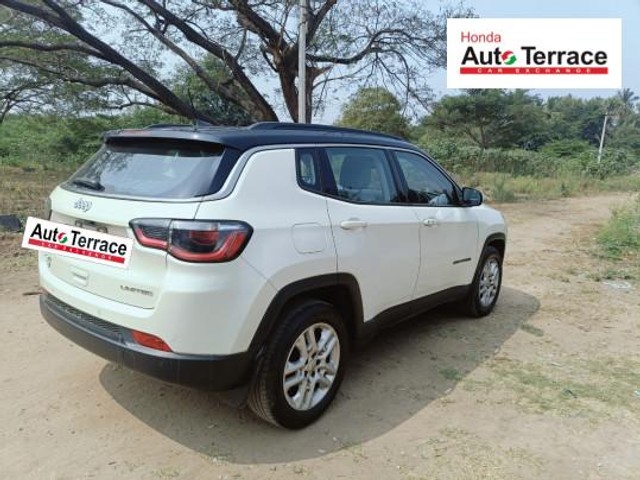 Jeep Compass 2.0 Limited Option 4X4 Second-hand 2017 Jeep Compass 2.0 Limited Option 4X4 for sale in Tiruchirappalli-12