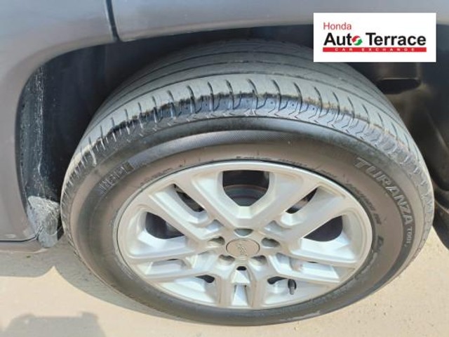 Jeep Compass 2.0 Limited Option 4X4 Second-hand 2017 Jeep Compass 2.0 Limited Option 4X4 for sale in Tiruchirappalli-16