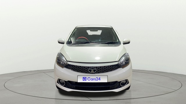 Second-hand 2019 Tata Tigor XZ Plus for sale in Surat-18