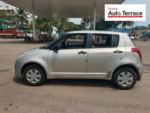 Maruti Suzuki Swift VXI Second-hand 2011 Maruti Suzuki Swift VXI for sale in Pondicherry-5