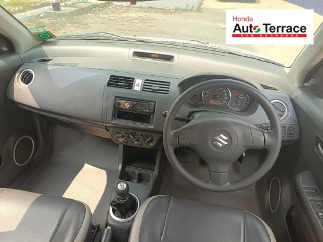 Maruti Suzuki Swift VXI Second-hand 2011 Maruti Suzuki Swift VXI for sale in Pondicherry-13