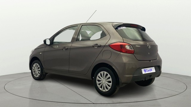 Second-hand 2018 Tata Tiago 1.2 Revotron XT for sale in Kochi-4