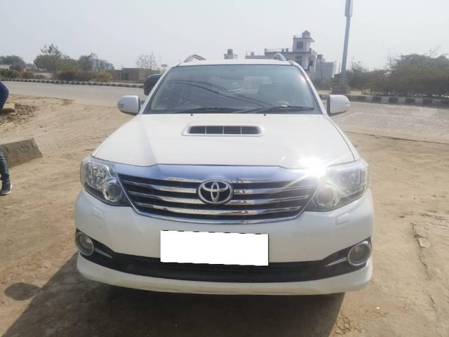 Toyota Fortuner 2.8 2WD MT BSIV Second-hand 2016 Toyota Fortuner 2.8 2WD MT BSIV for sale in Jhajjar-7