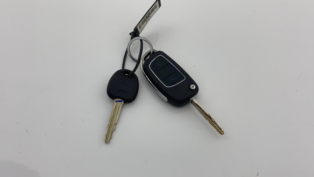 Second-hand 2018 Hyundai Grand i10 1.2 Kappa Sportz BSIV for sale in Ahmedabad-2