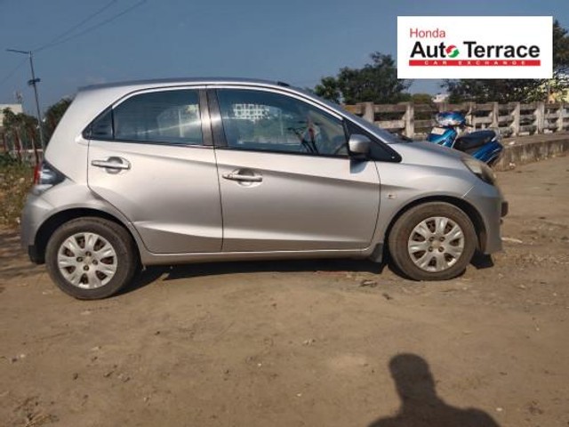 Second-hand 2013 Honda Brio S MT for sale in Chennai-1