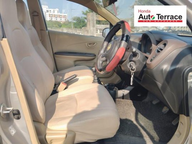 Second-hand 2013 Honda Brio S MT for sale in Chennai-11