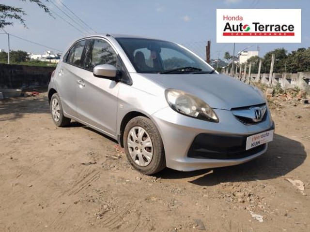Second-hand 2013 Honda Brio S MT for sale in Chennai-13