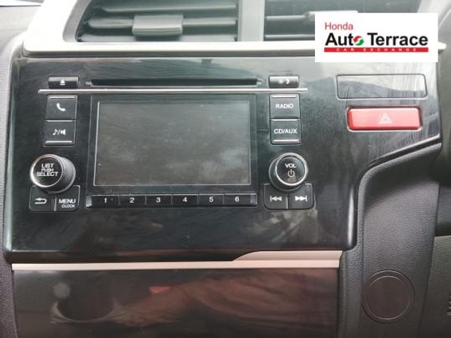 Second-hand 2015 Honda Jazz V CVT for sale in Chennai-13