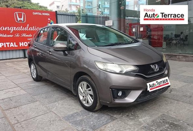 Second-hand 2015 Honda Jazz V CVT for sale in Chennai-16