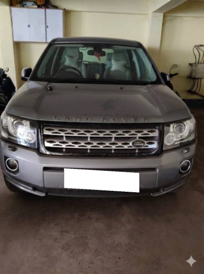 Second-hand 2013 Land Rover Freelander 2 SE for sale in Bardhaman