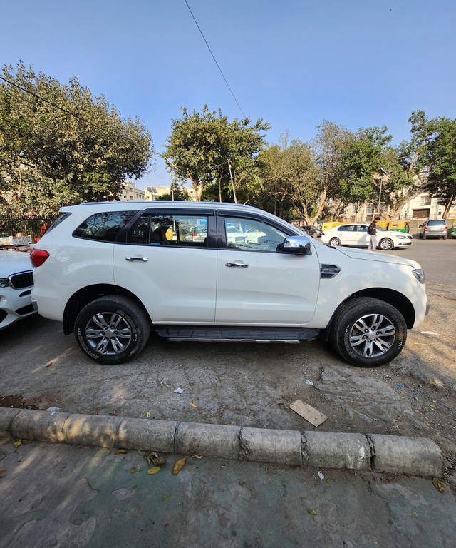 Ford Endeavour 2.2 Titanium AT 4X2 Second-hand 2016 Ford Endeavour 2.2 Titanium AT 4X2 for sale in New Delhi-1