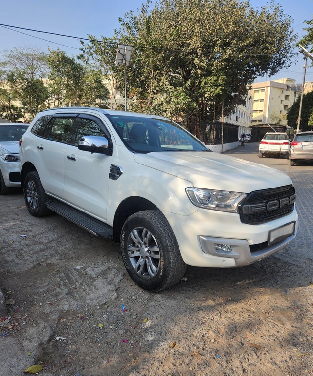 Ford Endeavour 2.2 Titanium AT 4X2 Second-hand 2016 Ford Endeavour 2.2 Titanium AT 4X2 for sale in New Delhi-5