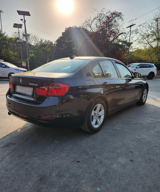 Second-hand 2016 BMW 3 Series 320d for sale in New Delhi-7