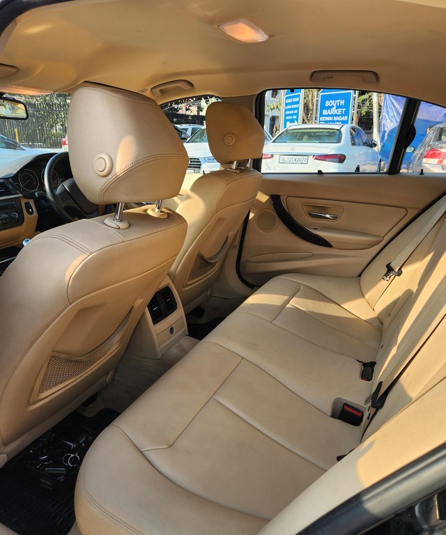 Second-hand 2016 BMW 3 Series 320d for sale in New Delhi-9