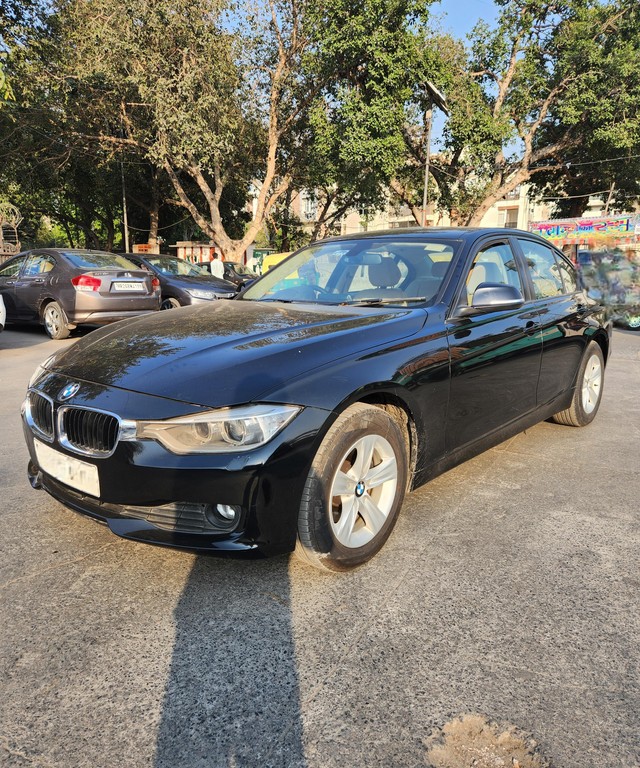 Second-hand 2016 BMW 3 Series 320d for sale in New Delhi-4
