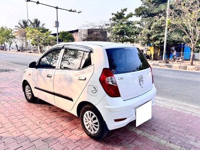 Second-hand 2014 Hyundai i10 Sportz 1.1L LPG for sale in Shimoga-3