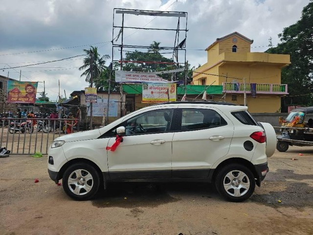 Second-hand 2017 Ford Ecosport 1.5 Diesel Trend BSIV for sale in Cuttack-2