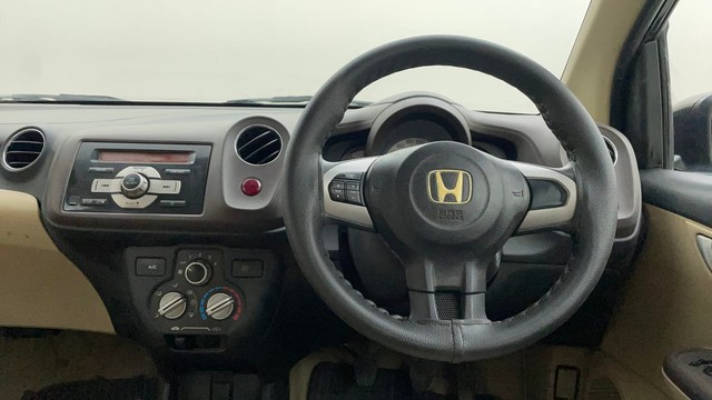 Second-hand 2013 Honda Brio V MT for sale in Mysore-33