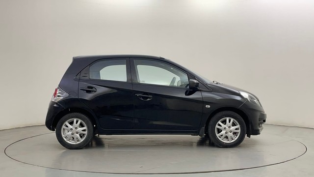 Second-hand 2013 Honda Brio V MT for sale in Mysore-2