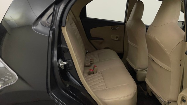 Second-hand 2013 Honda Brio V MT for sale in Mysore-29