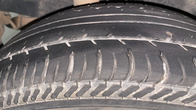 Second-hand 2013 Honda Brio V MT for sale in Mysore-23