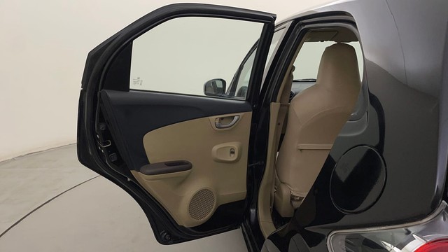 Second-hand 2013 Honda Brio V MT for sale in Mysore-34