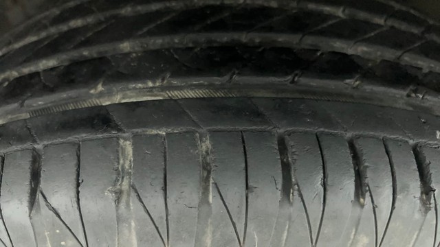 Second-hand 2018 Maruti Suzuki Vitara Brezza ZDi Plus Dual Tone for sale in Ahmedabad-26