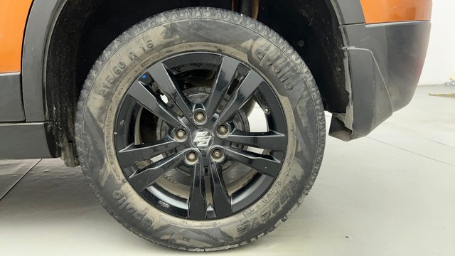 Second-hand 2018 Maruti Suzuki Vitara Brezza ZDi Plus Dual Tone for sale in Ahmedabad-19