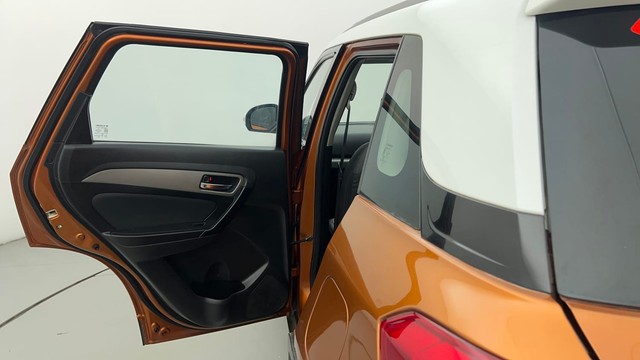 Second-hand 2018 Maruti Suzuki Vitara Brezza ZDi Plus Dual Tone for sale in Ahmedabad-25